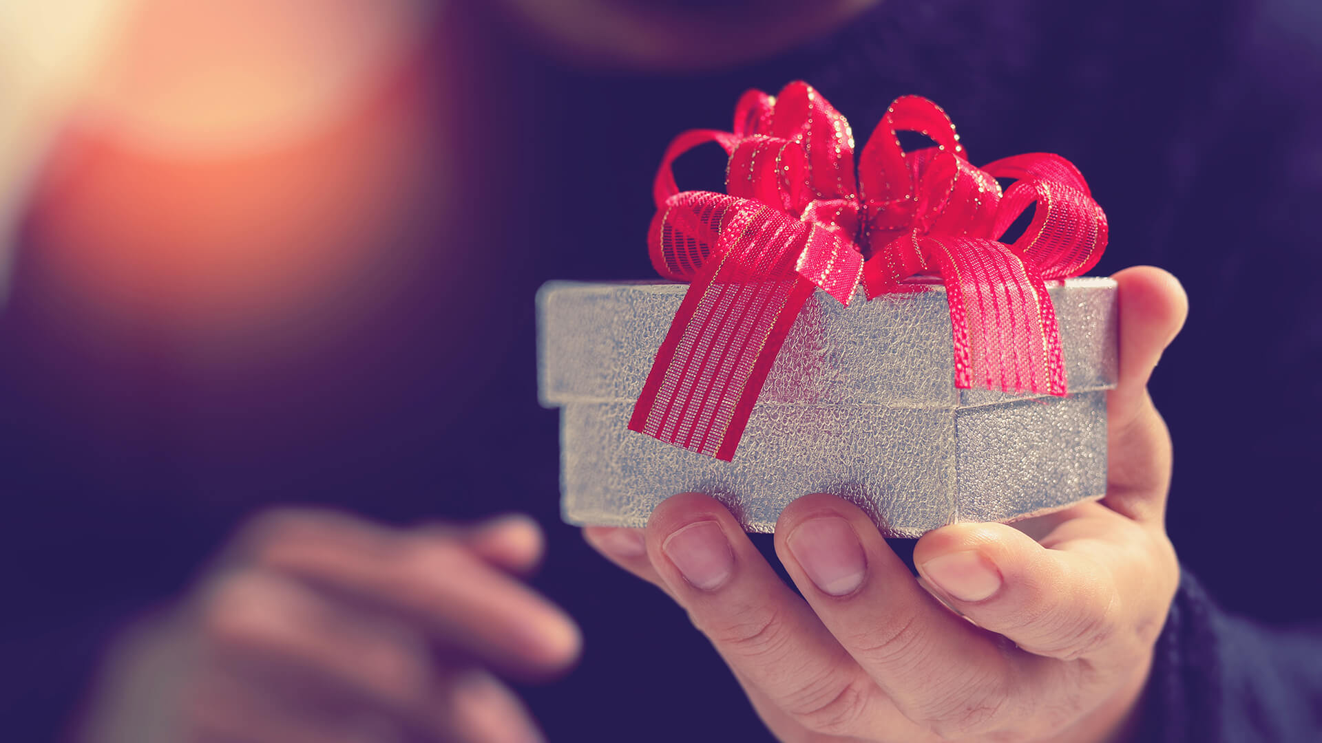 Holiday ecommerce start surpasses record-breaking forecast